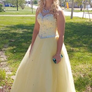 Yellow Tulle Prom Dress